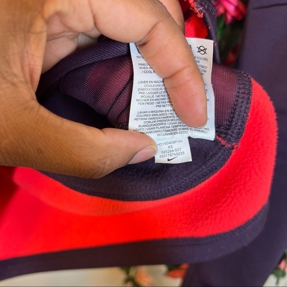 🌹Nike Golf Purple Thermal Full Zip Jacket Womens XS Sports Fitness Running - Picture 3 of 7